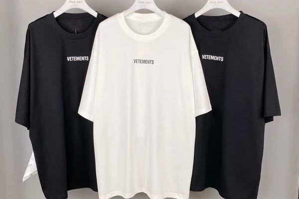 Áo oversize là gì? Cách phối đồ với áo oversize đẹp, ấn tượng