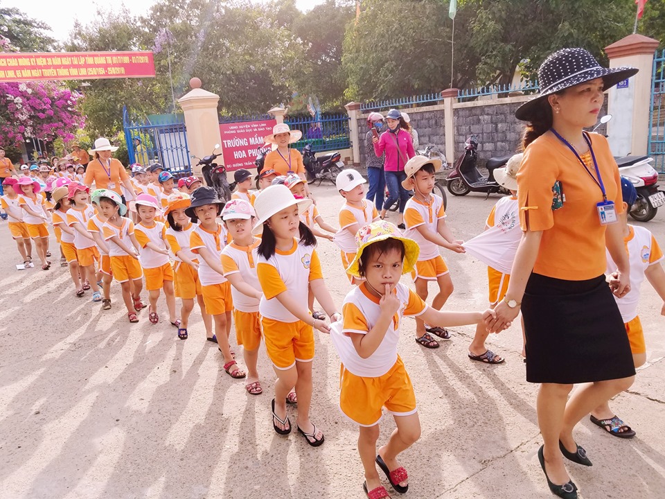 Đồng phục mầm non Hoa Phượng