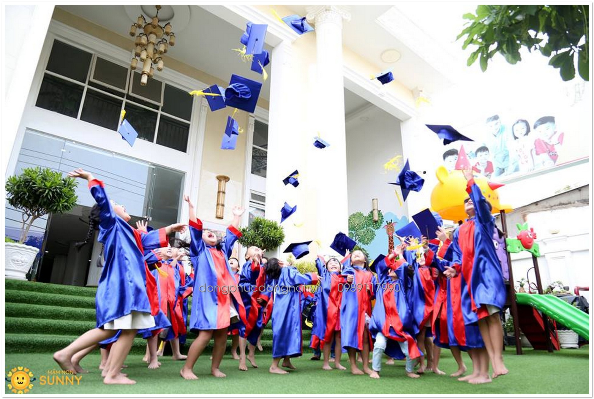Áo tốt nghiệp mầm non Sunny Biên Hòa